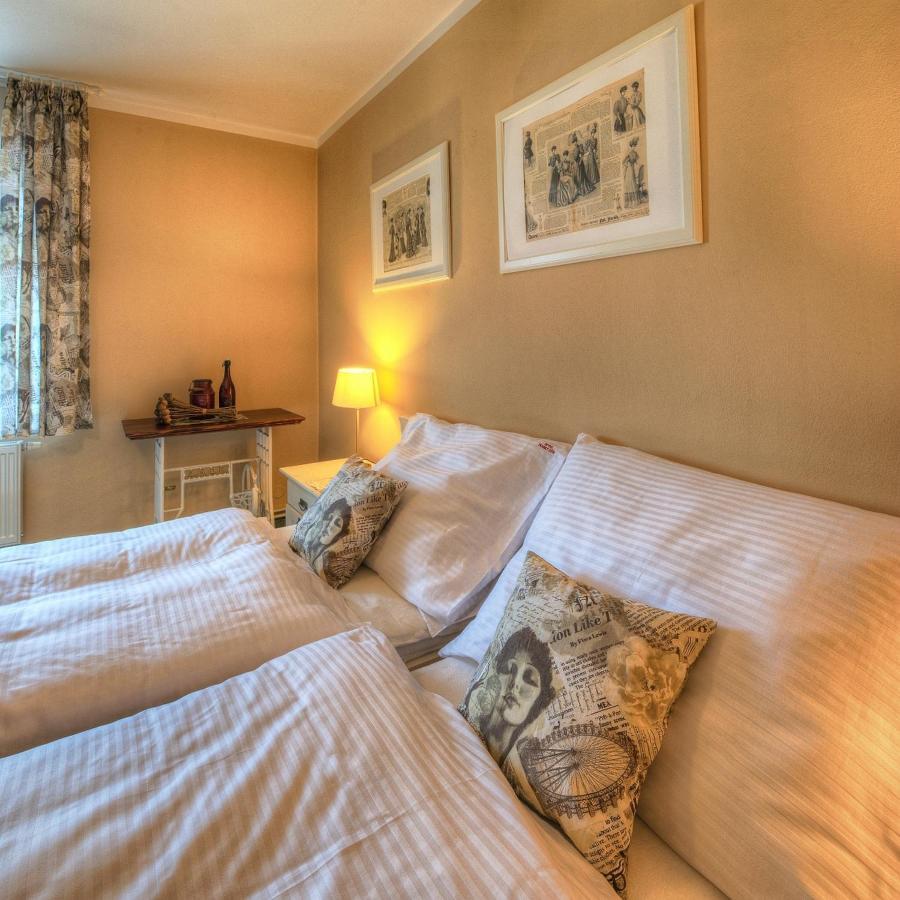 Hotel Pansky Dum Nove Mesto na Morave Zewnętrze zdjęcie