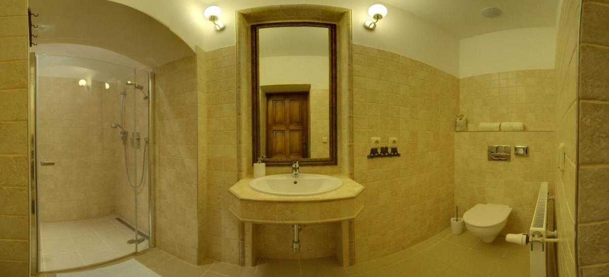 Hotel Pansky Dum Nove Mesto na Morave Zewnętrze zdjęcie