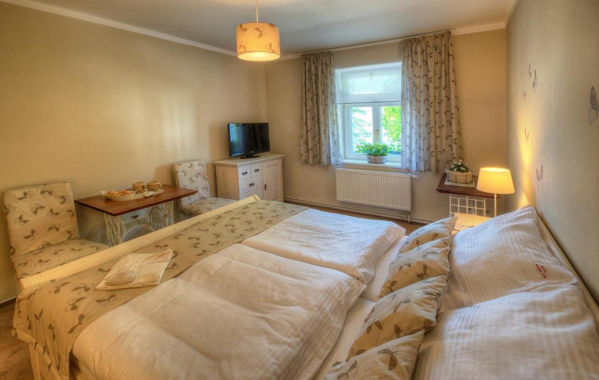Hotel Pansky Dum Nove Mesto na Morave Zewnętrze zdjęcie