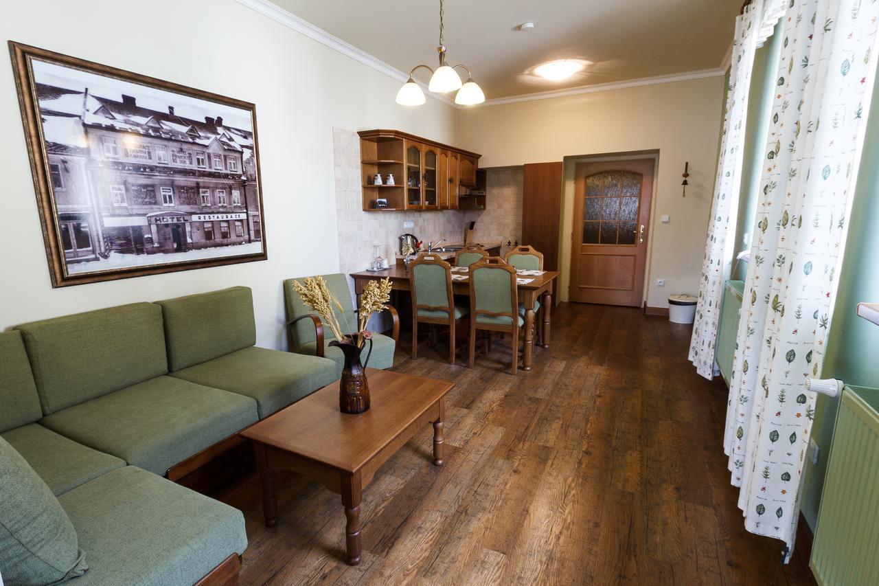 Hotel Pansky Dum Nove Mesto na Morave Zewnętrze zdjęcie